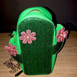 Crossbody cactus purse